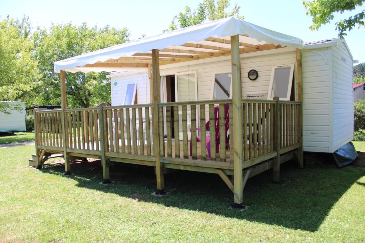 Camping Familial Paisible Avec Piscine, Mobil Home , Chalet, Studio & Emplacement Nue Casties-Labrande Ngoại thất bức ảnh