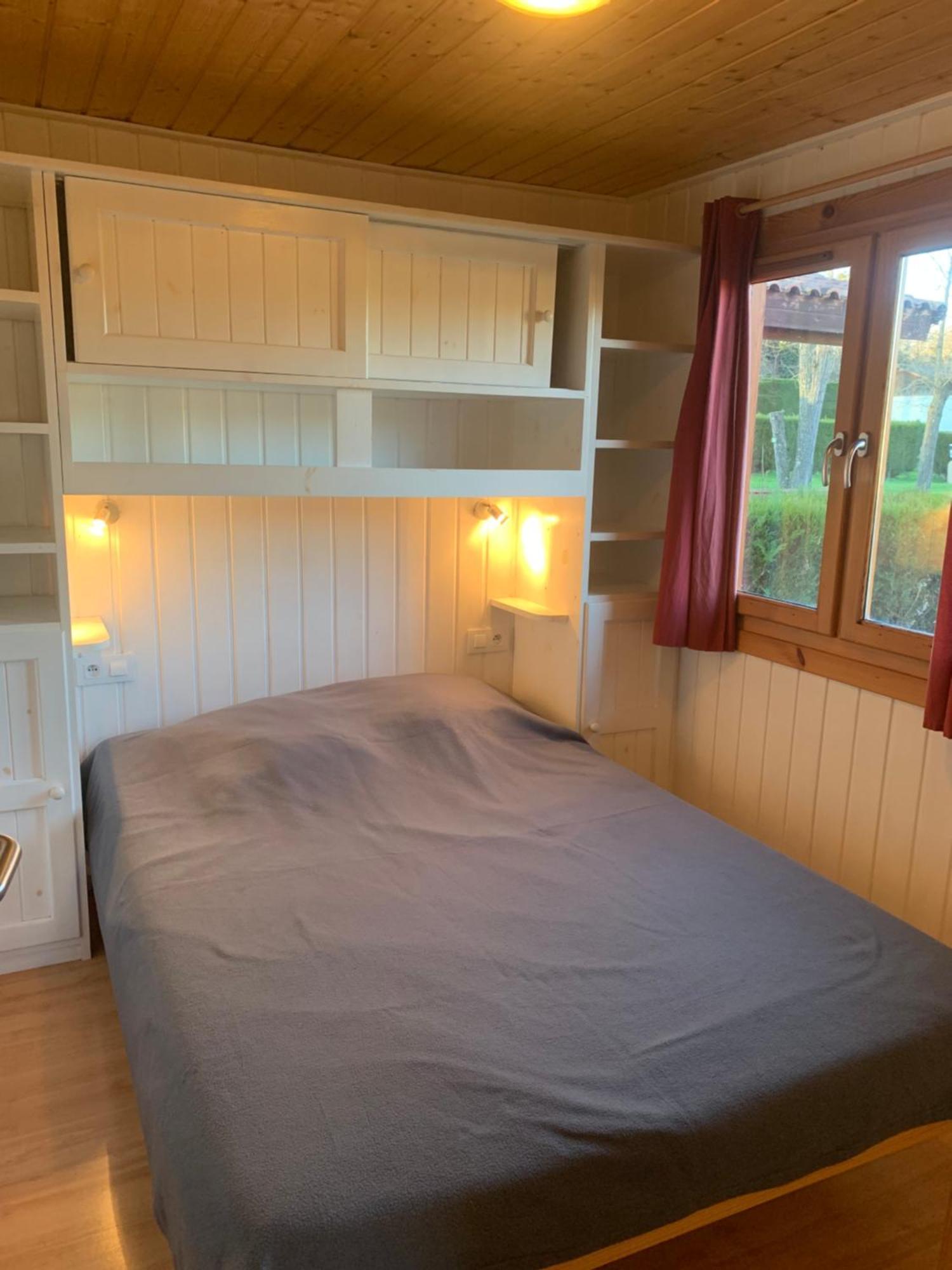Camping Familial Paisible Avec Piscine, Mobil Home , Chalet, Studio & Emplacement Nue Casties-Labrande Ngoại thất bức ảnh
