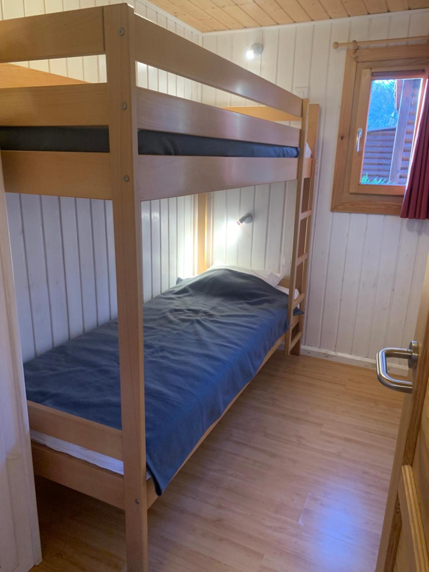 Camping Familial Paisible Avec Piscine, Mobil Home , Chalet, Studio & Emplacement Nue Casties-Labrande Ngoại thất bức ảnh