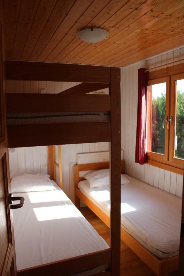 Camping Familial Paisible Avec Piscine, Mobil Home , Chalet, Studio & Emplacement Nue Casties-Labrande Ngoại thất bức ảnh